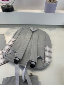 Ensemble de sacs d’école Kawai pour adolescents 4Pcs CLBD V4 Gris – محفظة 4 قطع كاواي رمادي 6