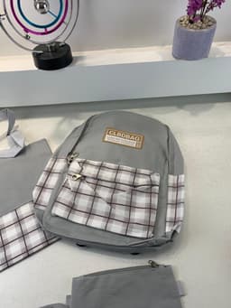 Ensemble de sacs d’école Kawai pour adolescents 4Pcs CLBD V4 Gris – محفظة 4 قطع كاواي رمادي 3