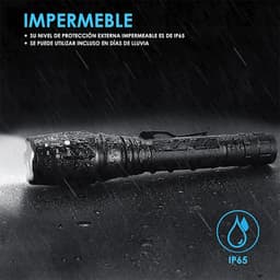 Lampe de poche tactique IP65 de 18 000 lumens - avec lumière LED et deux piles rechargeables - Swat 8